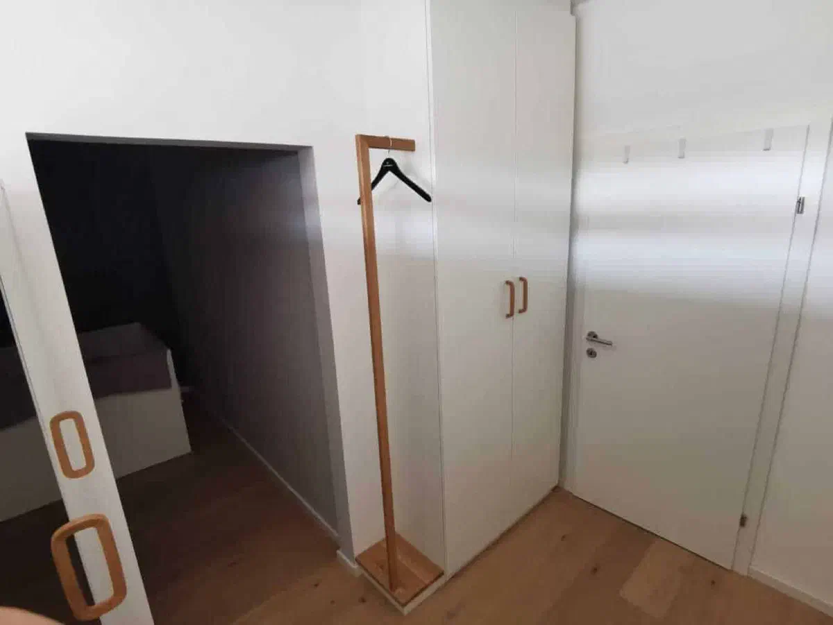 Garderobe unter der Stiege